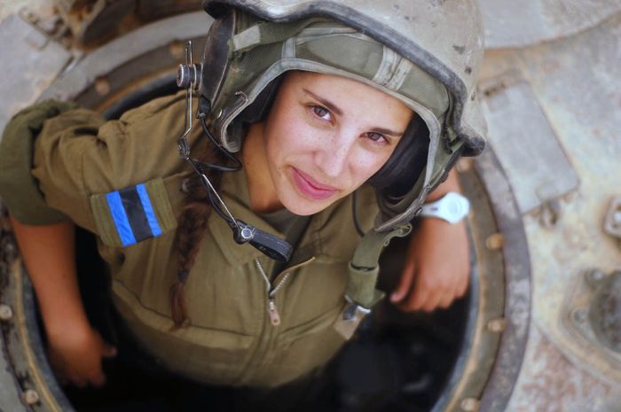 Отважные девушки армии Израиля (29 фото)