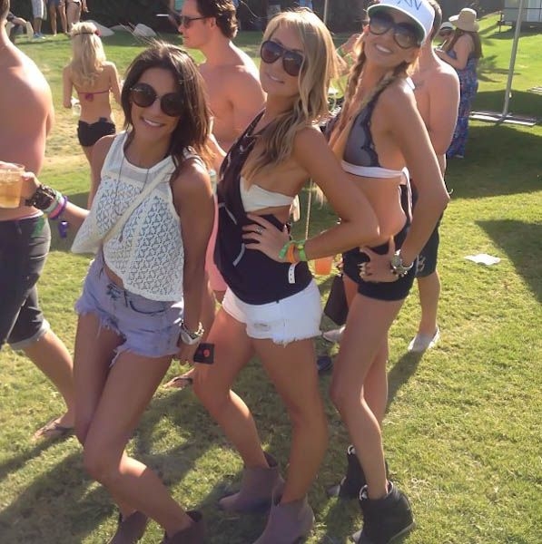 Девушки с музыкального фестиваля Coachella 2013