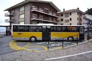Интересная установка для разворота автобуса